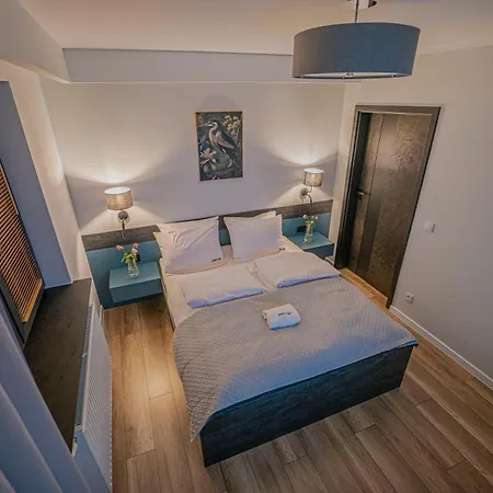 Apartment W Cieplicach Elegant Jelenia Gora