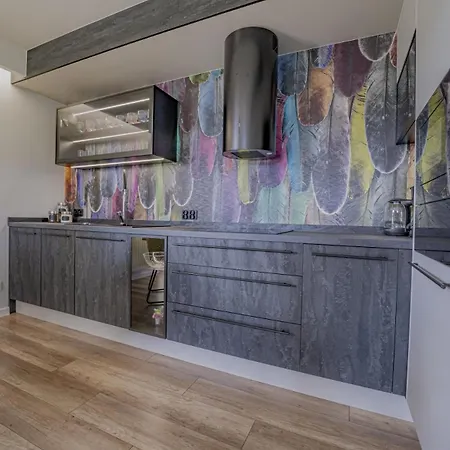 Apartment W Cieplicach Elegant Jelenia Gora